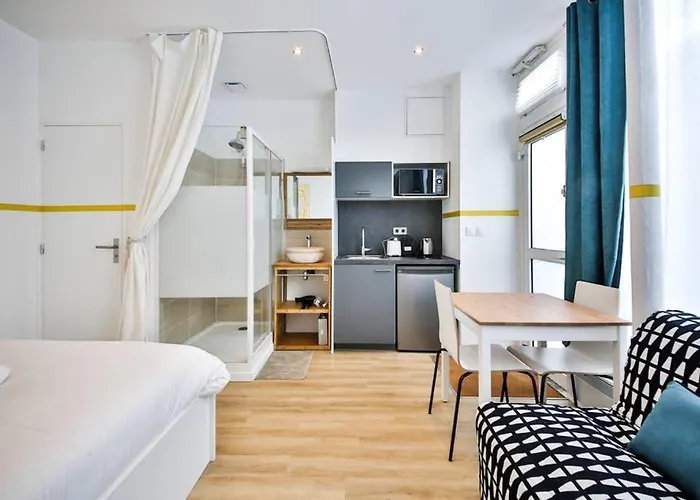 cosy independant studio proche gare et jardin